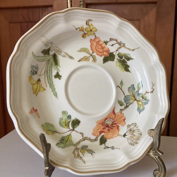 Vintage Mikasa “Olde Tapestry” Cups & Saucers, Service for 3 - Picture 8 of 13